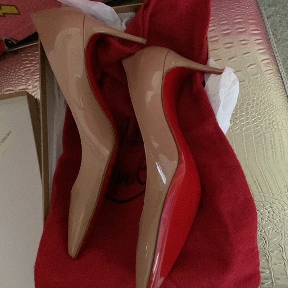 Authentic red bottoms nwt taupe - Picture 2 of 6